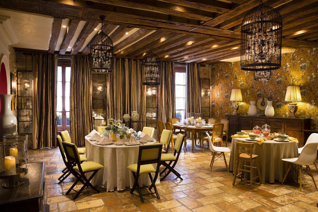 Hotel De France Angerville  Bagian luar foto